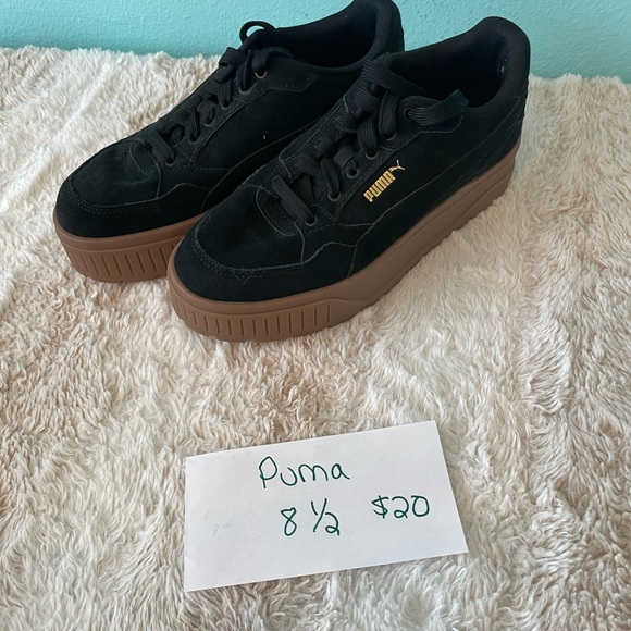 Puma Women's Black Platform Sneakers - Picture 1 of 2